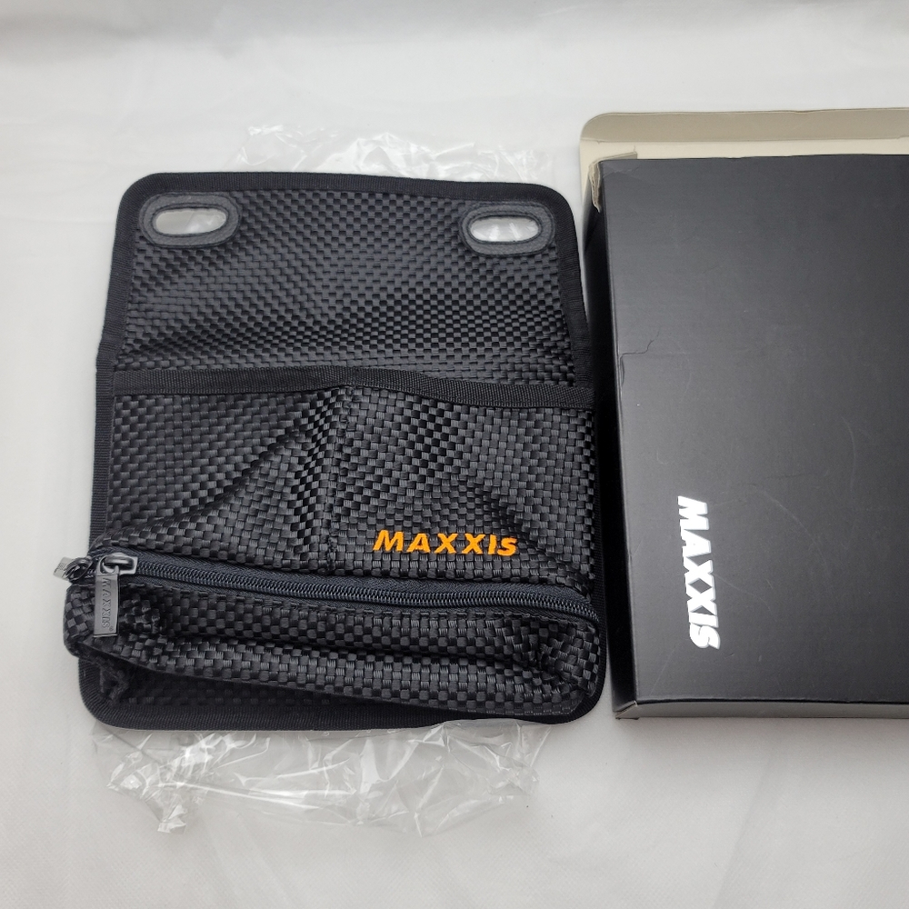 Maxxis Car Seat Storage Receptacle